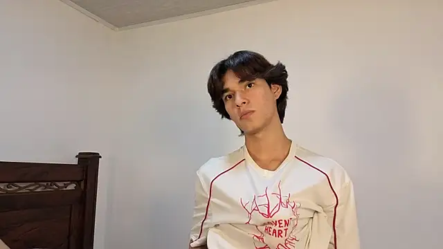 Snapshot of Raven_Eclipse chatting on December 2025 10:16:02 PM Raven Eclipse online show from December 2025 10:16:02 PM