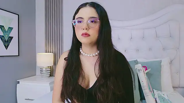 ScarlettPetrova online show from May 2026 11:29:02 AM