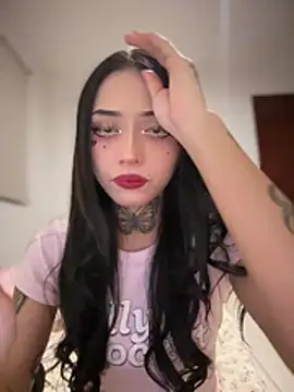 JIORYOvO online show from April 2026 05:15:01 AM