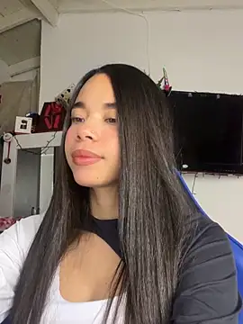 Snapshot of Milleradhara24 chatting on December 2025 03:11:02 AM Milleradhara24 online show from December 2025 03:11:02 AM