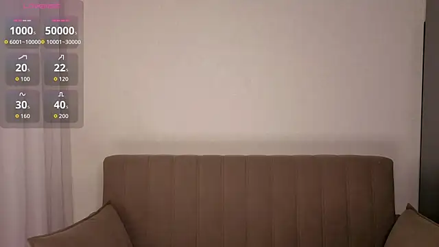 Snapshot of Violet_Johnsonn chatting on April 2026 05:19:01 AM Violet Johnsonn online show from April 2026 05:19:01 AM