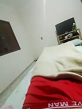 Snapshot of 013boyy chatting on January 2026 02:37:02 AM 013boyy online show from January 2026 02:37:02 AM