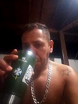 Snapshot of 013boyy chatting on April 2026 01:33:01 AM 013boyy online show from April 2026 01:33:01 AM