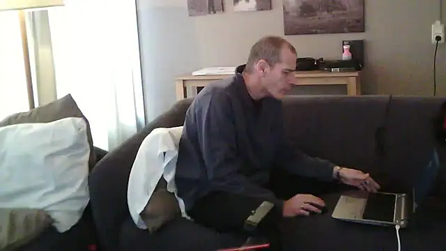Snapshot of paulus52 chatting on December 2025 11:19:01 AM paulus52 online show from December 2025 11:19:01 AM