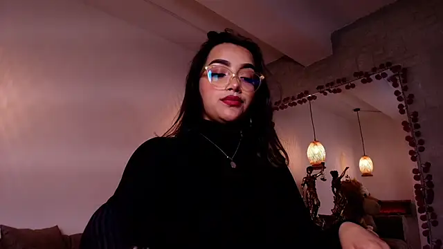 Snapshot of Lorein_dim chatting on November 2025 09:58:01 PM Lorein dim online show from November 2025 09:58:01 PM