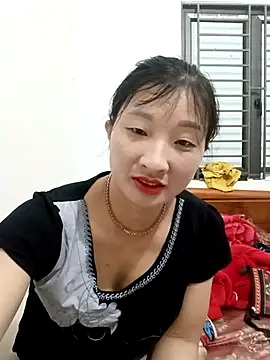 Snapshot of wees-lind chatting on December 2025 11:52:02 AM wees-lind online show from December 2025 11:52:02 AM