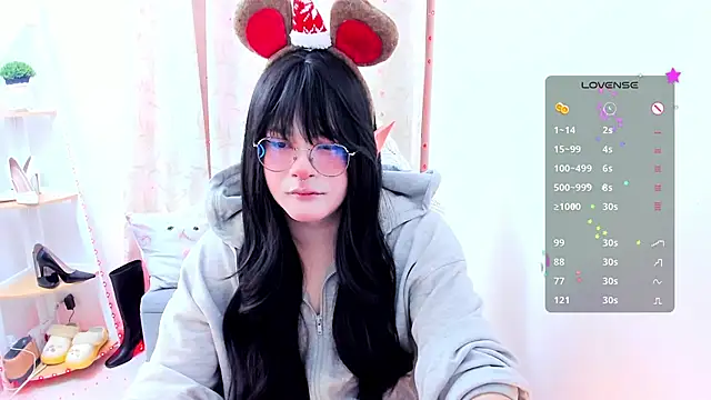 Snapshot of Omorimori chatting on November 2025 08:31:01 PM Omorimori online show from November 2025 08:31:01 PM