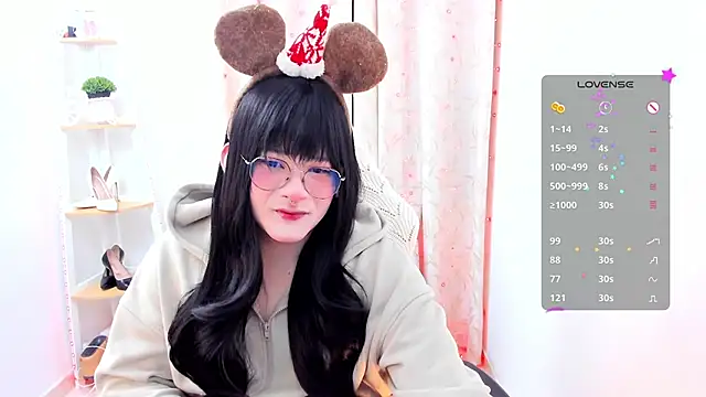 Snapshot of Omorimori chatting on December 2025 02:01:01 PM Omorimori online show from December 2025 02:01:01 PM