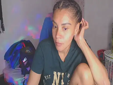 shayna cute online show from June 2026 06:52:02 AM