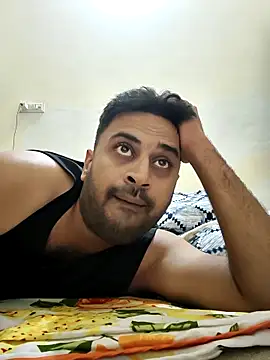 Snapshot of ITZ_GURU chatting on November 2025 08:31:01 PM ITZ GURU online show from November 2025 08:31:01 PM