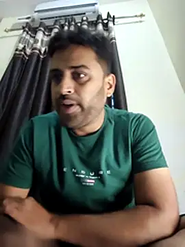 Snapshot of ITZ_GURU chatting on November 2025 04:02:02 AM ITZ GURU online show from November 2025 04:02:02 AM