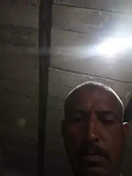 negrocomomisuerte online show from April 2026 01:01:01 PM