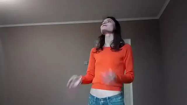 MartiCarolina online show from November 2025 12:47:01 PM