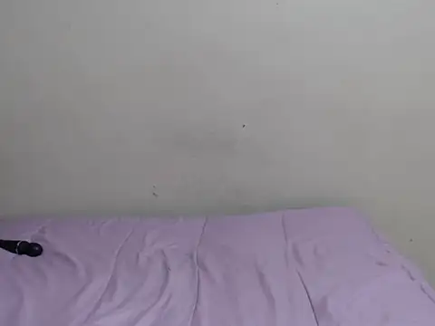 Snapshot of SexyLipss_ chatting on February 2026 02:17:02 AM SexyLipss online show from February 2026 02:17:02 AM