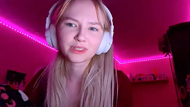 KarinRobertson online show from November 2025 06:50:02 PM