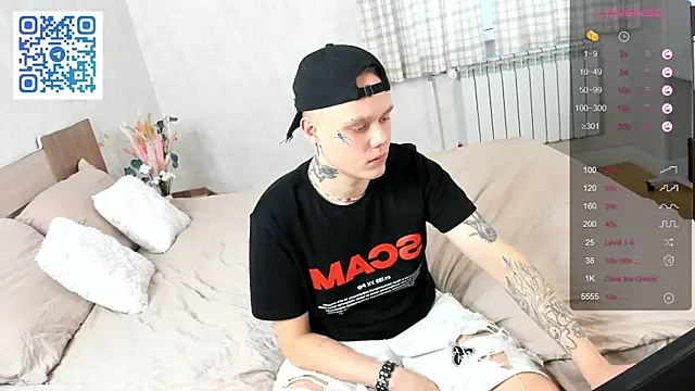 MettBliss online show from November 2025 03:07:01 AM