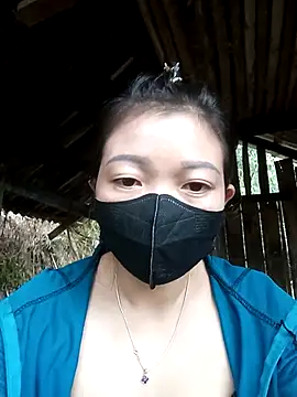 Snapshot of Mami_xxx chatting on December 2025 01:04:02 AM Mami xxx online show from December 2025 01:04:02 AM