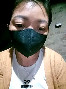 Snapshot of Mami_xxx chatting on December 2025 11:13:01 PM Mami xxx online show from December 2025 11:13:01 PM