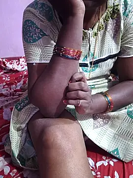 Snapshot of hyd_couple7878 chatting on November 2025 05:56:02 PM hyd couple7878 online show from November 2025 05:56:02 PM