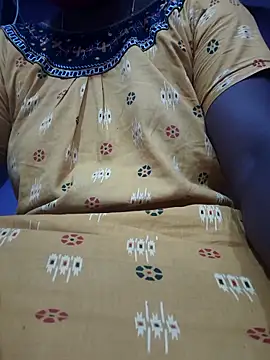 Snapshot of hyd_couple7878 chatting on November 2025 06:19:02 PM hyd couple7878 online show from November 2025 06:19:02 PM