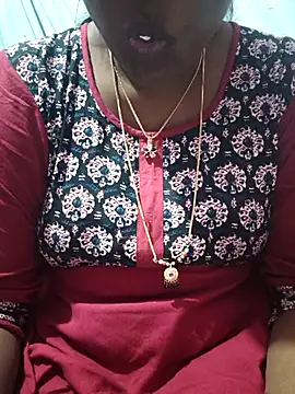 Snapshot of hyd_couple7878 chatting on December 2025 04:59:02 PM hyd couple7878 online show from December 2025 04:59:02 PM