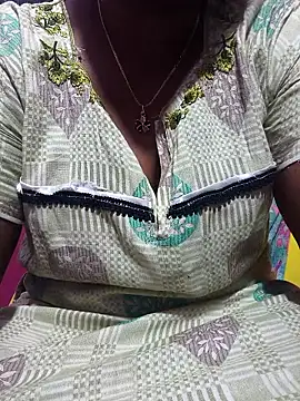 Snapshot of hyd_couple7878 chatting on January 2026 06:13:01 PM hyd couple7878 online show from January 2026 06:13:01 PM