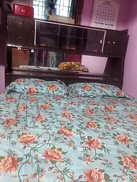 Snapshot of hyd_couple7878 chatting on February 2026 04:28:02 AM hyd couple7878 online show from February 2026 04:28:02 AM