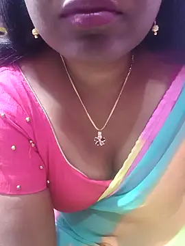 Snapshot of hyd_couple7878 chatting on February 2026 01:14:02 PM hyd couple7878 online show from February 2026 01:14:02 PM