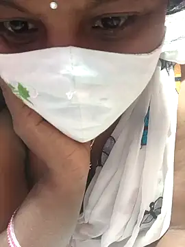 Snapshot of hyd_couple7878 chatting on February 2026 09:04:02 AM hyd couple7878 online show from February 2026 09:04:02 AM