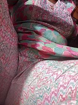 Snapshot of hyd_couple7878 chatting on February 2026 04:20:01 AM hyd couple7878 online show from February 2026 04:20:01 AM