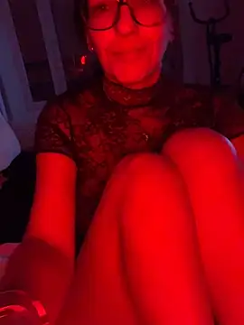 Snapshot of AsphericSquawk chatting on November 2025 06:13:01 AM AsphericSquawk online show from November 2025 06:13:01 AM