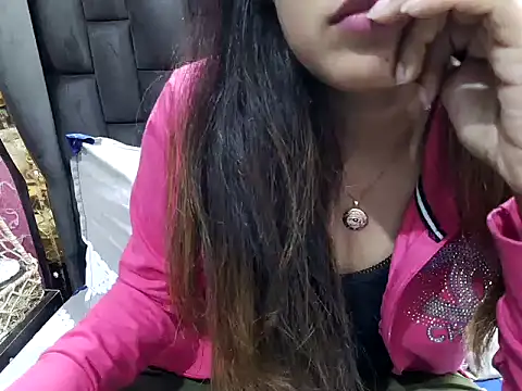 Angel-pune001 online show from February 2026 07:10:01 PM