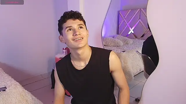 Snapshot of Eiden_Blake chatting on January 2026 11:41:02 PM Eiden Blake online show from January 2026 11:41:02 PM