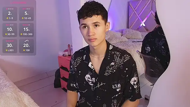 Snapshot of Eiden_Blake chatting on January 2026 01:31:01 AM Eiden Blake online show from January 2026 01:31:01 AM