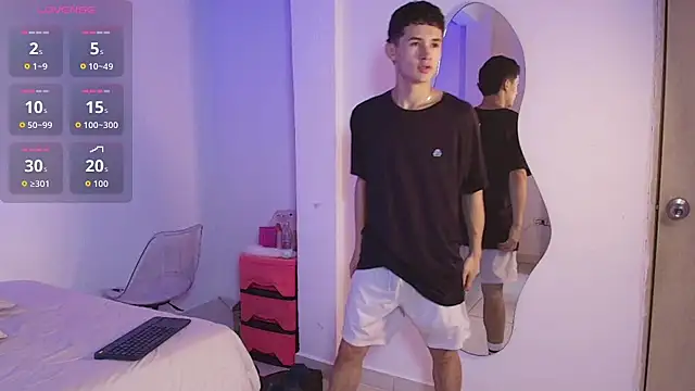 Snapshot of Eiden_Blake chatting on March 2026 01:45:02 AM Eiden Blake online show from March 2026 01:45:02 AM