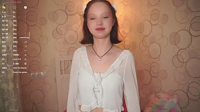 Snapshot of MaisieStarlight chatting on November 2025 01:55:02 PM MaisieStarlight online show from November 2025 01:55:02 PM