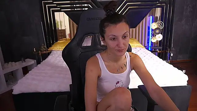 ZafiraMoonn online show from November 2025 07:31:02 AM