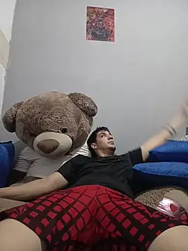 Theo Lightwood online show from November 2025 05:24:02 PM