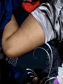 Snapshot of fuckgirl143143 chatting on November 2025 04:46:01 AM fuckgirl143143 online show from November 2025 04:46:01 AM