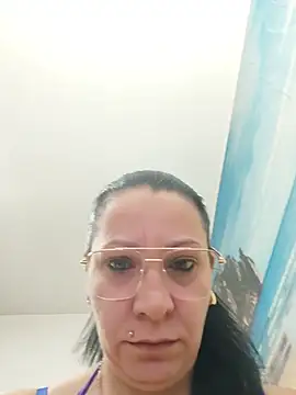Snapshot of SugarDiamonds chatting on July 2026 06:04:02 AM SugarDiamonds online show from July 2026 06:04:02 AM