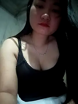 Snapshot of buom-xinh chatting on November 2025 03:01:01 PM buom-xinh online show from November 2025 03:01:01 PM