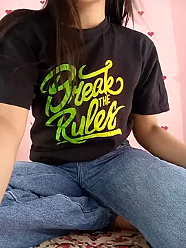 Saniya76 online show from March 2026 04:24:02 PM