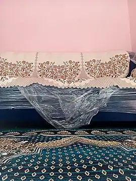Saniya76 online show from April 2026 07:47:01 AM