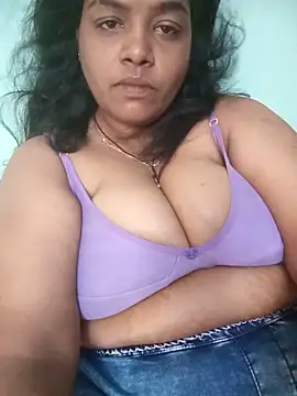 Madhumitha99 online show from June 2026 07:42:02 AM