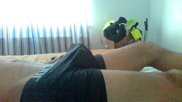 Snapshot of Camiin20 chatting on February 2026 03:12:01 PM Camiin20 online show from February 2026 03:12:01 PM