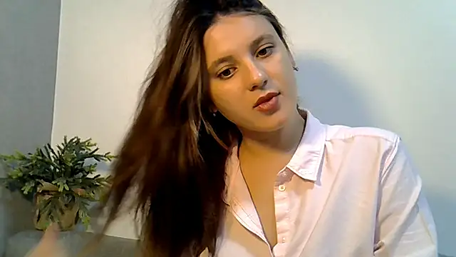 KiraHoney online show from November 2025 02:38:02 PM