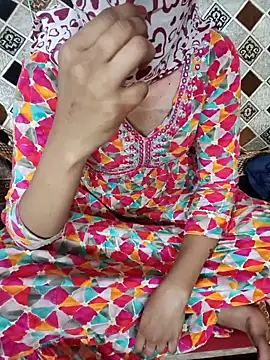 Snapshot of Tamil_White_Rose chatting on February 2026 06:39:02 PM Tamil White Rose online show from February 2026 06:39:02 PM