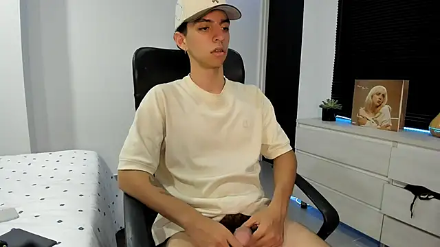 Snapshot of _rhys_jagger chatting on November 2025 01:17:01 AM rhys jagger online show from November 2025 01:17:01 AM