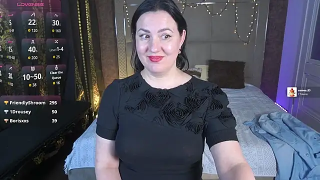 VelvetLuck online show from May 2026 01:33:01 AM