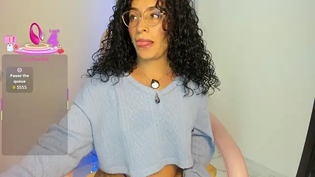 Snapshot of misslya00 chatting on December 2025 03:45:02 AM misslya00 online show from December 2025 03:45:02 AM